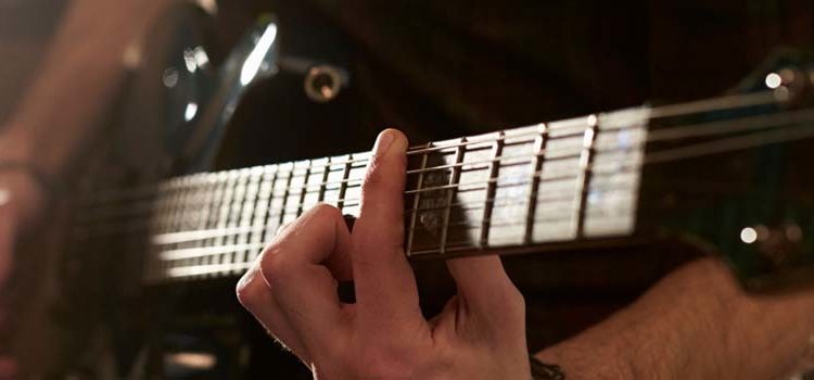 10 Myths About Playing The Guitar